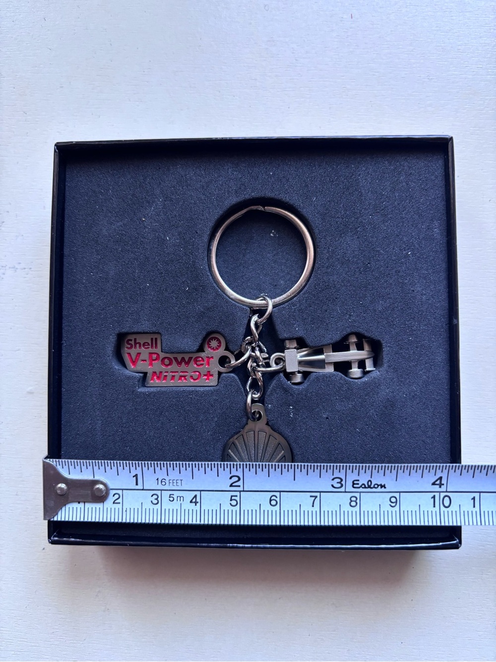 Shell V-Power Nitro+ Keychain - Picture 5 of 6